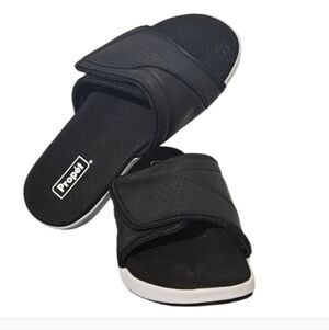 NWT Propet Emerson Men's Leather Slide Sandals. Size 8.5